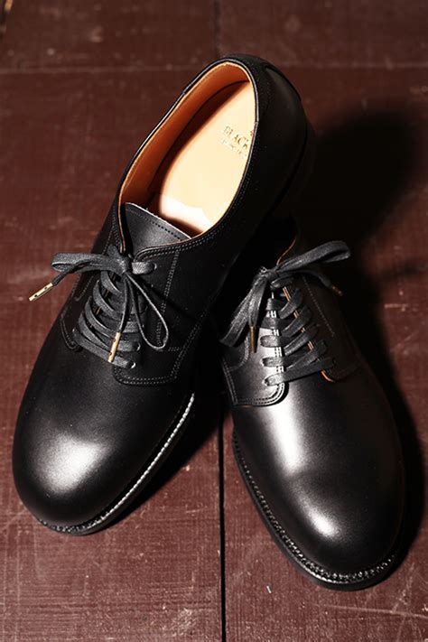 Elevate Your Style with Wannabe Oxford Shoes: A Witch's Perspective